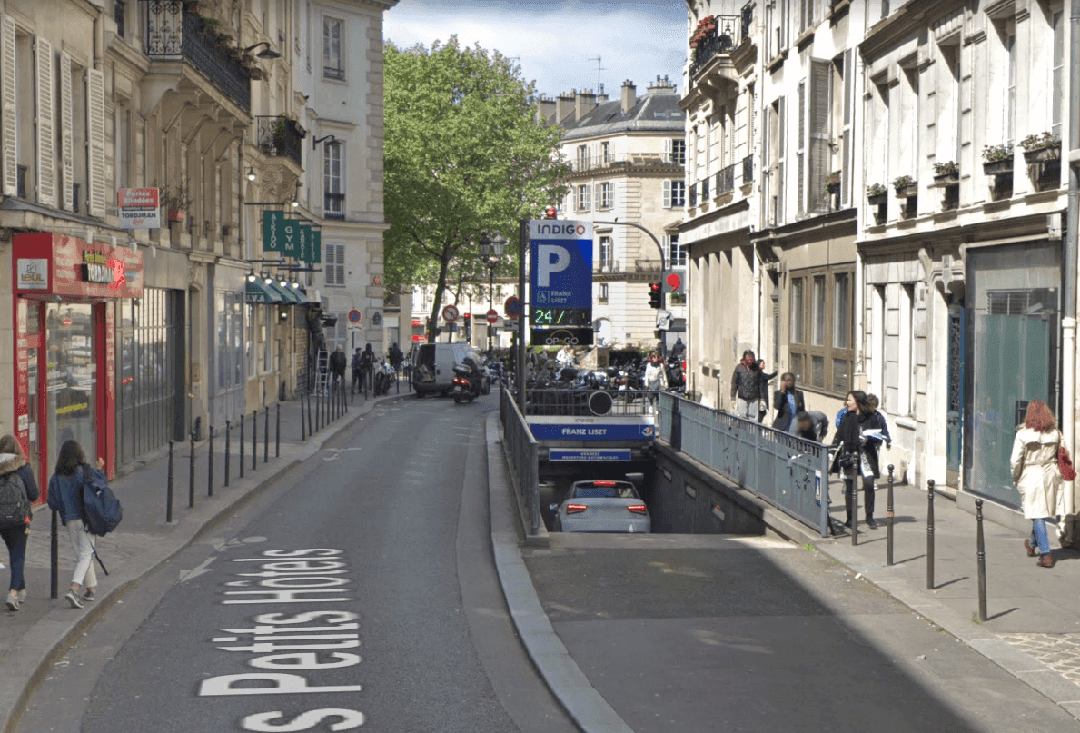 Foto del parking INDIGO Franz Liszt en París