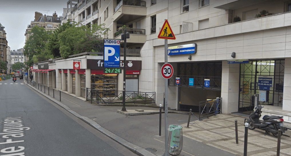 Photo of the INDIGO Pasteur-Montparnasse car park in Paris