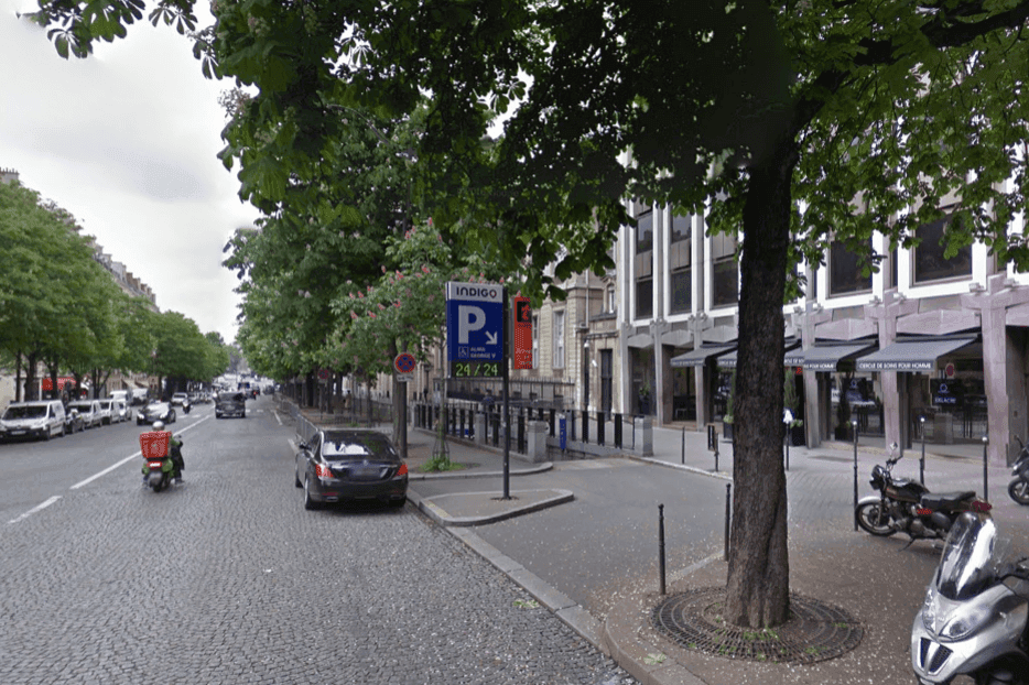 Foto del parking INDIGO Alma George V en París